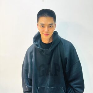 Song Kang Instagram - 잘!! 열심히!!! 다녀오겠습니다!!!