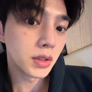 Song Kang Instagram - 잘!! 열심히!!! 다녀오겠습니다!!!