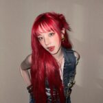 Song Yuqi Instagram - “Don’t you know that I’m a queen?” 😜😜😜