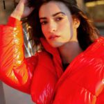 Soni Bringas Instagram – don’t be fooled by the lighting, it was less than 40 degrees ❤️‍🔥
.
.
📸: @leeclower