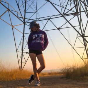 Soni Bringas Instagram - LA ➡️NY 
Surprise!!! I’ll be attending @nyuniversity next spring! 💜💜 Been wanting to share this news for a while and it’s finally time. College has been a lifelong dream of mine and getting to live in New York is an incredible bonus! Wish me luck! #classof2024 #violetpride