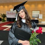 Sonia Ammar Instagram - 👩🏻‍🎓 @berkleecollege #berkleegrad2022