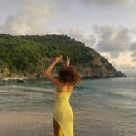 Sonia Ammar Instagram - & it was all yellow
