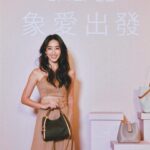 Sonia Sui Instagram - 昨日工事 托了uniarts 的福，工作完吃到了好好吃的台中大麵羹🤍 一碗⋯35元！😮 @uniarts_lifestyle Make up @backstagejimywu Hair @chuan518 Stylist @eavecning @ningstyling Photo @hazel_chiu_