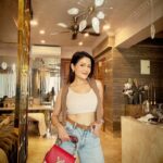 Sonu Kakkar Instagram - Yesterday’s #look ♥️ @louisvuitton @hermes P.S. Remembering the wonderful experience singing this killer song with Dr. Narayanan for the AMAZING @gvprakash 🔥