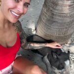 Sophia Thomalla Instagram - Making new friends 🥰🐶🐷🐔