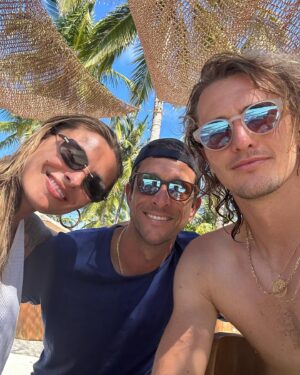Sophia Thomalla Instagram - Recharged 🔋now back to work 🎾🎥