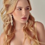 Sophia Valverde Instagram - Foto 1, 2 ou 3? Mais um pouco dessa sessão de fotos 💛 Foto: @julianasabbatini_ph Beleza: @danny_anjos #fotos #photography #feed #love #photoshoot
