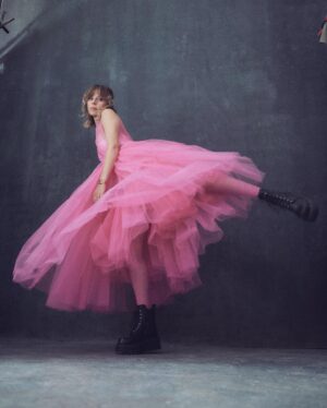 Sophia di Martino Instagram - Fun little shoot with @kimhardyphotography Featuring the best dress in the world by @ajaneofficial 💝