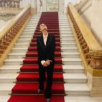 Sophie Charlotte Instagram – Um noite no Teatro Municipal de São Paulo.  Obrigada @gucci  CONTRAMEMORIA , cultura em movimento . Repensando a semana de 22. Amei o convite @carlamoreire , @vitorsouza___ . 

Make @herodrigues 
Style @patriciazuffa