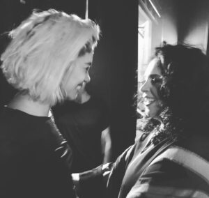 Sophie Charlotte Instagram - GAL 

Maria da Graça . Gracinha . Gaúcha . Gal ! 
Gal Costa !!!!!!! 

Você é a estrela maior , primeira , minha sorte , barato total … DIVINA MARAVILHOSA! 

Generosa , carinhosa, sedutora! 
Olhos de mistério absoluto( castanhos com rasgos azuis … vai entender !) 

Agradeço . TUDO! 
Você permitiu , me deu a honra maior como artista. Aprender contigo ,e como você,  a VIVER , a cantar , a ser mais ! Mais mulher , mais legal, mais mistério, mais astral, mais liberdade !  E me trouxe novos amigos, carnaval , uma outra juventude, praias ….. e a Bahia !!!! 

Baby!!!! Já estou com saudade! 

Queria te falar tanto …. Que te amo. Te falei né ?!?? Falei, ainda bem !
Fa-tal! 
E que a gente toda que fez seu filme, fez pra você ! Por você ! Com todo amor ! 

Te reverencio em absoluto !!!! 
Sua arte , sua revolução , sua brasilidade , sua voz infinita! 
Que ecoará eternamente ! Baiana! 

Um abraço forte para todos os fãs devotos, todos os amigos, sua família , e em especial seu Gabriel ! Força pra gente que segue aqui contigo no coração ! 

LUZ! BRILHANTE! CRISTAL! 

G
A
L

C
O
S
T
A. 💛☀️🌻
