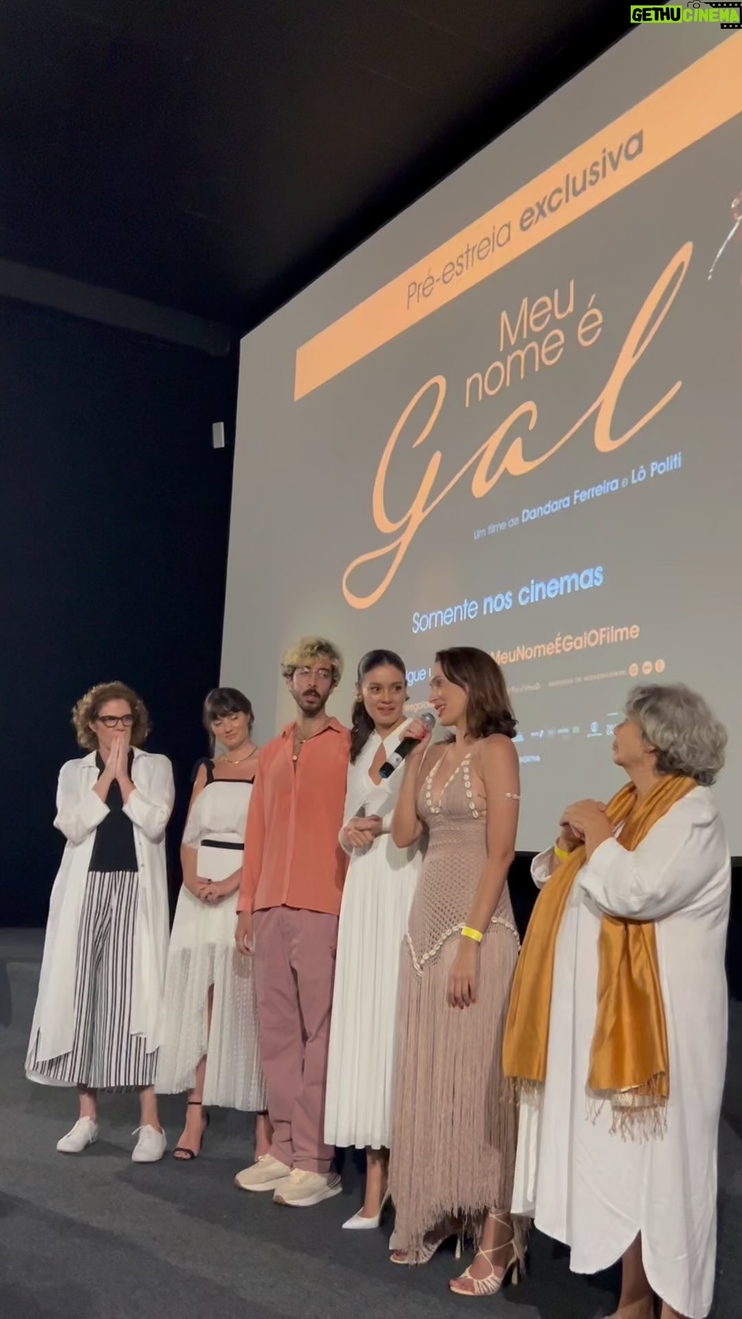 Sophie Charlotte Instagram - Mãe de todas as vozes, Fa-Tal, Estratosférica… Gal Costa! Não poderia ter sido diferente o lançamento de “Meu Nome É Gal”. Tinha que ser em Salvador, sua terra. Tinha que ser no Cine Glauber Rocha, símbolo do Cinema Novo, do tropicalismo. Com 04 salas lotadas, presenças ilustres da cultura baiana e brasileira, além de muita emoção, homenageamos a maior voz do Brasil. A equipe do filme foi aplaudida de pé ao final da sessão. A partir de 12 de outubro, Meu Nome é Gal estreia oficialmente na nossa programação. Venham assistir e conhecer um pouco mais da intimidade, da história e da vida dessa mulher sagrada que é a expressão do Brasil em sua máxima potência, da liberdade contra os caretas. #MeuNomeÉGalOFilme #Cinema #CinemaNacional #GalCosta