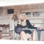 Sophie Lloyd Instagram - Back in the USA for a bit! Catch me at @thenammshow on Friday and @kieselguitars Connect on Saturday!! 🤘🏼🇺🇸 📷 @moise_nicolas #kieselguitars #usa #america #namm #kieselconnect #guitar #guitaristsofinstagram