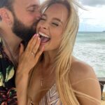 Sophie Lloyd Instagram - Here’s to forever with my bestfriend 🥂💍 #engaged #jamaica