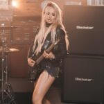 Sophie Lloyd Instagram - The music video for Let It Hurt (feat @cbrbsc ) is OUT NOW on my YouTube channel!! We filmed this video over in Nashville and it has such a special meaning to me, I hope you guys like it 🖤 📷 @moise_nicolas #letithurt #chrisrobertson #blackstonecherry #bsc #sophielloyd #heavymusic #countrymusic #rockmusic #rockandroll #guitarist #guitaristsofinstagram #kieselguitars