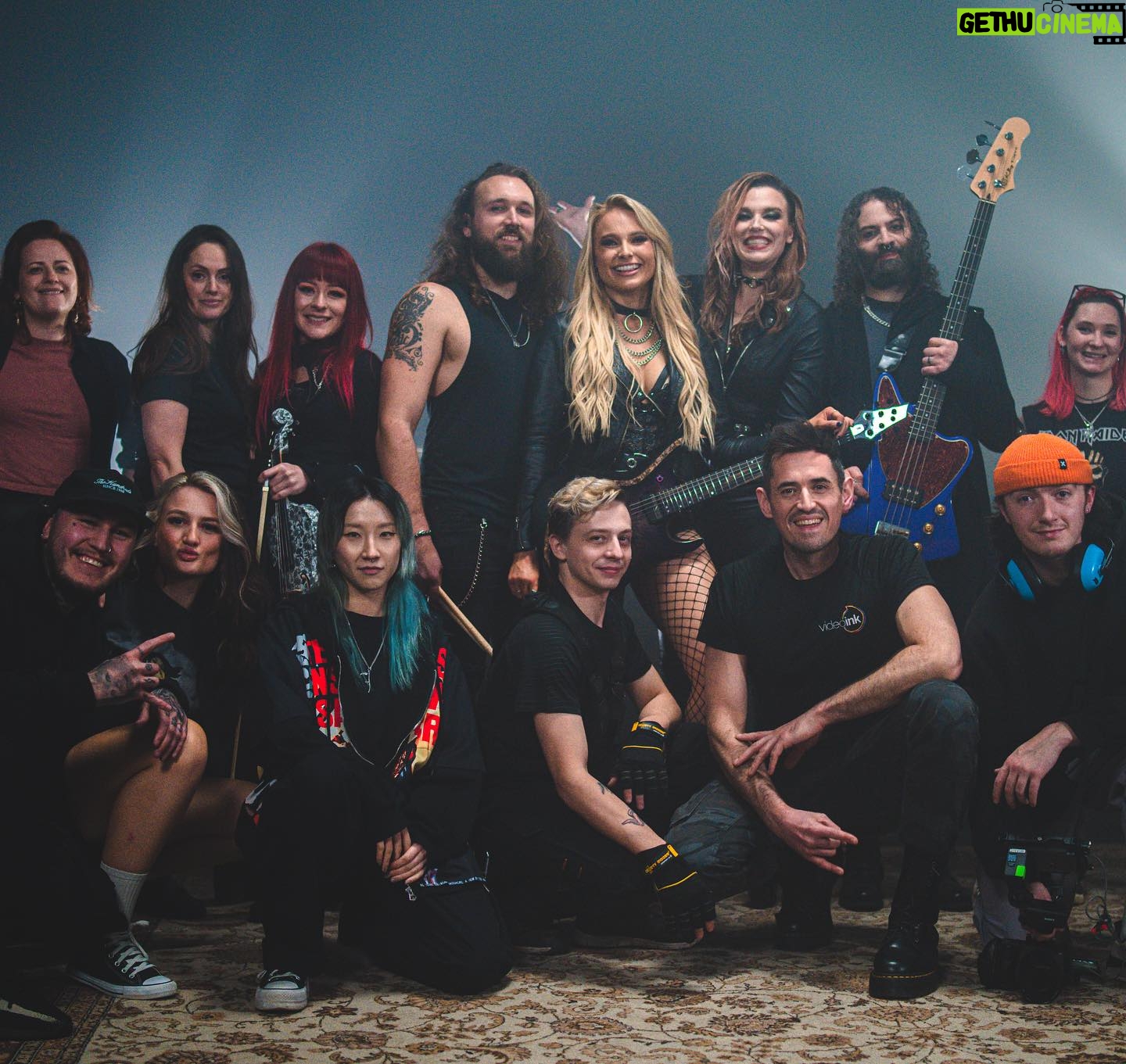 Sophie Lloyd Instagram - The music video for Imposter Syndrome (feat. @officiallzzyhale) is OUT NOW on my YouTube channel! Thankyou so much to everyone that worked so hard on this video, and thankyou to all of you guys supporting me so I can create things like this! Go and check it out on my YouTube channel NOW!! π· @nathersonn π₯ @videoink_ π₯ @painter_1989 πΈ @adamdarat π» @natwillowviolin π @in.templum.ophelia #impostersyndrome #sophielloyd #lzzyhale #halestorm #sophieguitar #newmusic #rockmusic #guitaristsofinstagram #rocknroll #girlguitarist #newrock #rockguitarist #guitarist #videoink