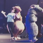 Sophie Marceau Instagram - Répétitions avant le spectacle.🎪 #ArcEnCiel 🌈