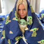 Sophie Monk Instagram - @joshuargross and I just finished Season 1 of The Mandalorian 🙌. Hanging to watch the premiere of Season 2 TONIGHT with The Child on @disneyplusau! Whoop whoop! #themandalorian #thisistheway #disneypartner 😃
