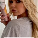 Sophie Monk Instagram - Grey t-shirts were my kryptonite. 🥴 Rexona clinical is no joke. It’s soooo good offering three times stronger protection vs a basic antiperspirant. 😍 @rexona_au #Rexona #RexonaClinical #Anxious #Sweaty #ad