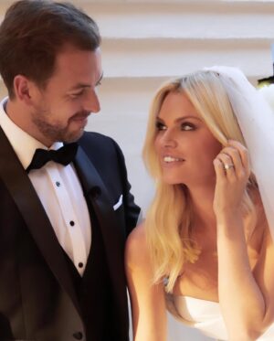 Sophie Monk Instagram - I HAVE A HUBBY! 😃We eloped-ish at home. I can’t believe I met him on a plane! It’s crazy. Best flight of my life! I really do believe everything happens for a reason. I love you @joshuargross thanks for putting up with how messy, disorganised and lazy I am. Youre my best friend in the world AND you are welcome for how hilarious my jokes are and how I absolutely smash you in Xbox F1! We’re both lucky 🤪

it’s in @stellarmag tomorrow if you wanna check it out ♥️
