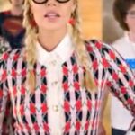 Sophie Monk Instagram - I can’t even 🙈 this show is sooo entertaining with so much comedy you’ll laugh and with so much heart you’ll cry. Sunday July 11th! It’ll be your favourite show EVER! I promise. ( and I’ve experienced some reality shows in my time) this won’t disappoint you. Hand on my heart ❤️ @channel9