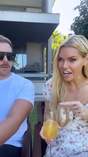 Sophie Monk Instagram - Long story short….This is me relaxing on holiday 🤪