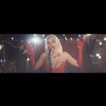 Sophie Monk Instagram - I’m so nervous to share this. It’s out today! 😬❤️ it’s called “nice to meet you” it’s about how I didn’t know who I was until recently. I’m a bit of a people pleaser and tried to be what people wanted me to be. Anyway. I’d love your feed back. There’s a swipe up in stories and full video is on YouTube. Hope you’re all doing ok. Sending lots of love through this crazy time 😍. Thank you too @jimmybrings @jogrogan 🎶: @garypintomusic / @justinstanleymusic Styling: @natalia.de.martin HM: @bynormie 🎥: @emilioabbonizio