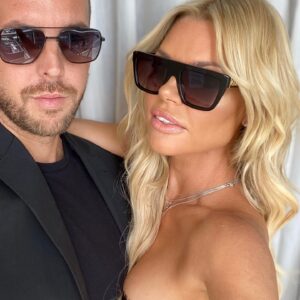 Sophie Monk Instagram - Happy anniversary @joshuargross 
I can’t believe you’ve put up with me for 2 years. 😂I love you so much and you’re my best friend in the world... I can’t wait to marry you (hint hint) 😜❤️