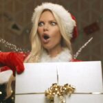 Sophie Monk Instagram - I think I’ve made it! I teamed up with xbox 🎮.I legit play it every single night. It’s the bloody best way to unwind.😜 If you’re looking for the best Xmas present EVER…Xbox All Access, exclusive to Telstra. And the best bit? Consoles at the ready, board games step aside - this holiday, the games hit different #xboxanz @xboxanz
