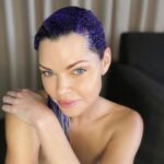 Sophie Monk Instagram - Here we go again... quarantine hair. 5 weeks in lockdown without a hair dresser😜. I’m on the home run in a hotel in Sydney. Check my story...Thanks @fudgehairau for sending me Clean Blonde Violet Toning Hair Care Regime. It’s the only thing that works. #purpleday #drangonfly style
