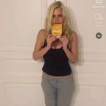 Sophie Monk Instagram - @slimsecrets asked me to do a TikTok ❤️😂. Anyone else struggling to keep up????Asking for a friend 😳😂follow us on TikTok @slimsecrets and @Sophie.monk 🎥 @Joshuargross