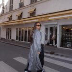 Sophie Piper Instagram - Strolling through town ✌🏽🇫🇷 #hair #skin #makeup @lorealparis