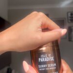 Sophie Piper Instagram - Glowy and bronzed this summer with @theisleofparadise - their new sunny serum gives you that sun kissed look whilst leaving your skin hydrated and radiant ✨ @lookfantastic ad