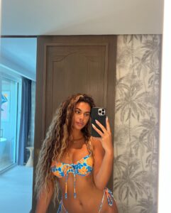Sophie Piper Instagram - 💙🧡💙🧡