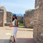 Sophie Piper Instagram - Exploring Pompeii 🗺️