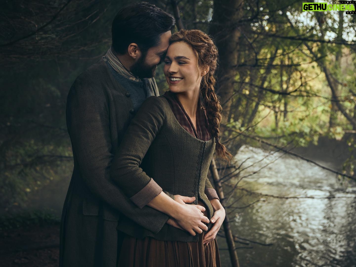 Sophie Skelton - 91.1K Likes - With each swipe, your smile will get bigger. Trust me. #Outlander