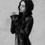 Sophie Skelton Instagram - Happy Hallows’ Eve 🦇