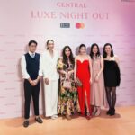 Sopitnapa Chumpanee Instagram - Congratulations 🎉 #Central ชิดลม ❤️ Luxe Night Out Central โฉมใหม่ ขอแสดงความยินดีกับน้อง Oad ด้วยจ๊ะ @oad_otto ❤️ #centralchidlomluxenightout #ThestoreofBangkok #CentralChidlom #CitizenofChidlom