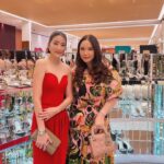 Sopitnapa Chumpanee Instagram - Congratulations 🎉 #Central ชิดลม ❤️ Luxe Night Out Central โฉมใหม่ ขอแสดงความยินดีกับน้อง Oad ด้วยจ๊ะ @oad_otto ❤️ #centralchidlomluxenightout #ThestoreofBangkok #CentralChidlom #CitizenofChidlom