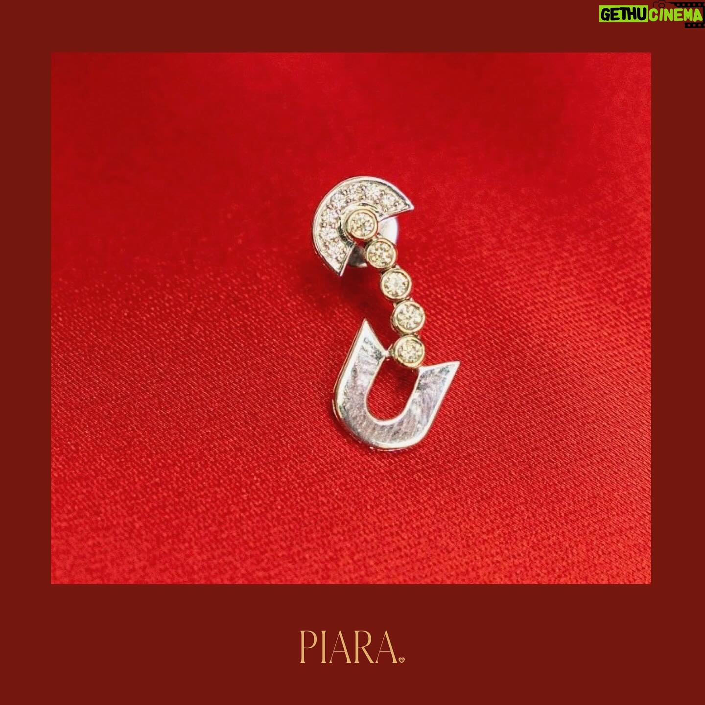 Sopitnapa Chumpanee Instagram - MY LUCKY HORSESHOES COLLECTION BY PIARA JEWELRY 🧲 x CELI JEWELRY @piara.jewelry x @celi.jewelry Horseshoes represent strength and solidity. The horseshoes is universally known as a SYMBOL OF PROTECTION AND GOODLUCK 🧲❤️ เครื่องประดับเพชรแท้ ใน Collection My Lucky horseshoes เป็น design ของ Piara จาก designer ของร้านเพชร CELI / ที่ได้รับแรงบันดาลใจมาจากเกือกม้า 🧲 เกือกม้า เป็นที่ยอมรับในสากล ว่า เป็นสัญลักษณ์แห่งความโชคดี การปกป้อง ความแข็งแกร่ง และ เชื่อว่าจะนำความโชคร้ายออกไป 🧲❤️ เครื่องประดับเพชรแท้ของเรา เป็นเพชรจากร้าน @celi.jewelry ที่ได้รับการยอมรับจากวงการอัญมณีมามากกว่า 50 ปี 💎💎 สอบถามข้อมูลเพิ่มเติม เพื่อชม เครื่องประดับเพชรแท้ของเราได้ที่ line @ @ Piara หรือโทร 0832463245 เพื่อนัด Private Preview ได้เลยนะคะ สามารถเข้าชม Collection ได้ที่หน้าร้าน CELI JEWELRY Floor 1 ห้างสรรพสินค้า Central World ค่ะ Price 4x,xxx to 15x,xxx 🧲💎