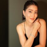 Sopitnapa Chumpanee Instagram – PIARA JEWELRY BY SOPIDNAPA 

@piara.jewelry 

We believe that every women deserves to feel effortlessly elegant, whether she is conquering the boardroom or lighting up the night at a glamorous Soirée 💎 

เราเชื่อมาตลอดว่า ผู้หญิงทุกคนคู่ควรกับความหรูหราที่ไม่ต้องพยายาม ไม่ว่าจะอยู่ในห้องประชุม หรืองานเลี้ยงสุดหรู เราเน้นการ design ที่แตกต่าง ทันสมัย ใส่ได้ทุกวัน และ ทุกโอกาส และ เลือกสรรเพชร และ วัสดุ ที่ดีที่สุด จากผู้ผลิตอัญมณีชั้นนำของประเทศ 💎

เปิดขายหน้าร้าน ที่ CELI: Central World วันแรก 27 เมษายน นี้ หรือ สามารถ นัดเพื่อ Private Preview ได้นะคะ 💎

PIARA X CELI JEWELRY 💎

@piara.jewelry 
@celi.jewelry 
For more information: line @ @piara 
Call : 083-2463245

Photo by Biathai @biathai 
@mookmake 
@bene_________c 
@ballnehair 
Assistant @bene_________c