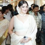 Srabanti Chatterjee Instagram – #shadarongerprithibi 😍😍

@rangoliindia