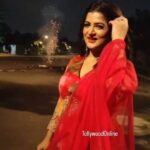 Srabanti Chatterjee Instagram - দীপাবলির রাতে @srabanti.smile 🪔 🌟🎆🎇🎆 #diwali #kalipujo #srabanti #TollyonlineExclusive