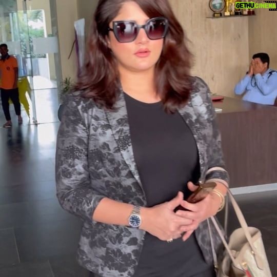 Srabanti Chatterjee Instagram - This lady and this song 😎🎵 🔥 ❤️ @srabanti.smile fans what says???