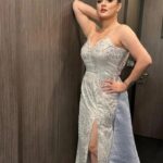Srabanti Chatterjee Instagram - Strike a pose and own it....✨️🌟