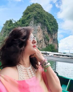 Srabanti Chatterjee Instagram - Holidays are to make memories ✨️❤️

#vacation #traveldiaries #happyme