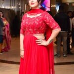 Srabanti Chatterjee Instagram - Trailer launch Event of my upcoming movie”Sada Ronger Prithibi”,Directed by @Rajhorshee De. Makeup-@Subir Manna Hair-@Bina Nath Wardrobe-@Piya RoyBarman(Navya) Jewellery-@djewelindia Pic Courtesy-Prosenjit Biswas