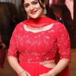 Srabanti Chatterjee Instagram - Trailer launch Event of my upcoming movie”Sada Ronger Prithibi”,Directed by @Rajhorshee De. Makeup-@Subir Manna Hair-@Bina Nath Wardrobe-@Piya RoyBarman(Navya) Jewellery-@djewelindia Pic Courtesy-Prosenjit Biswas