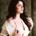 Srabanti Chatterjee Instagram - Be your own kind of beautiful 😍 @kiara_sen111 @brushofpritam @adiitiboseofficial27 @mainak1111_makeup_artist @btwits_naaz_