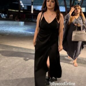 Srabanti Chatterjee Instagram - #srabanti arrived at #Devichowdhurani wrap up party 🔥